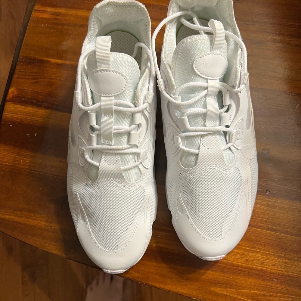New Sneakers Women